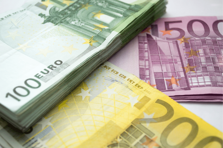 Avrupa'da enflasyon rekor kırdı