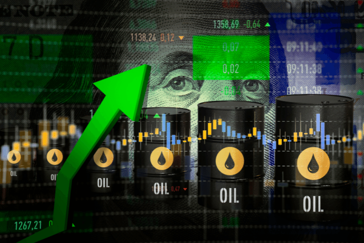 OPEC kararı sonrası petrol tahminleri yükseldi